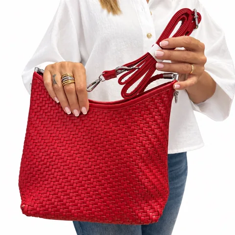 Bolso de hombro rojo trenzado — foto 2
